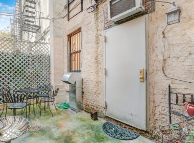 496 Court St #1 patio