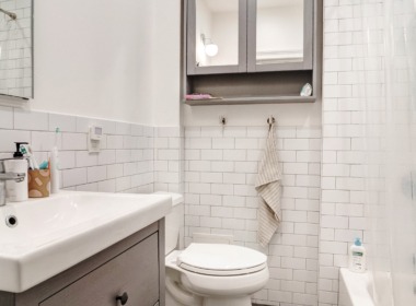 209 President st #2 bathroom2