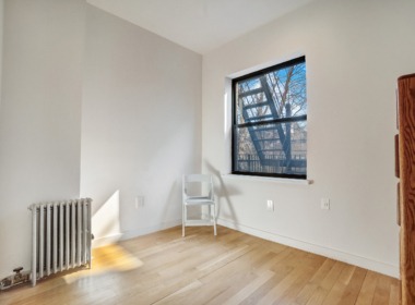 10 3rd St 2nd bdrm