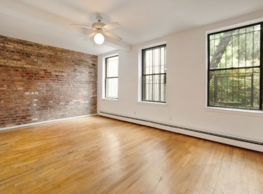 186 W 9th apt 3 bdrm w brick