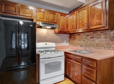 186 W 9th kitchen 2