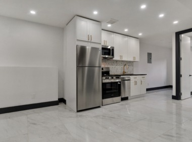 144 Huntington St kit and lvrm