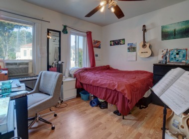 Park Ln bedroom 1