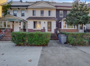 Park Ln front