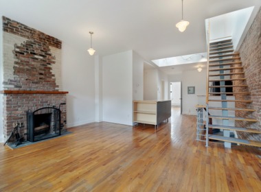 685 Sackett #2 fireplacein