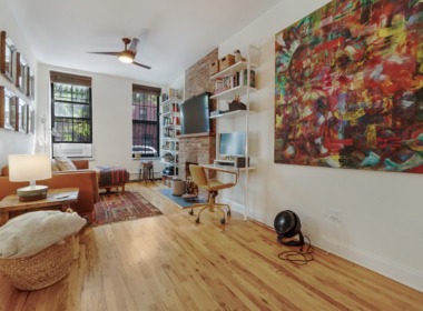 685 Sackett St #1 LVRM1