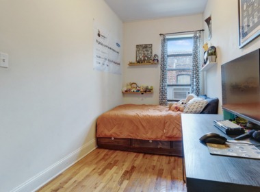 685 Sackett St #1 bedroom 3