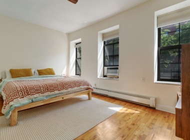 685 Sackett St #1 mainbdrm2
