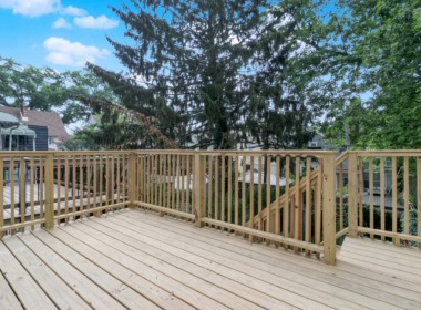 9130 Park Ln S deck