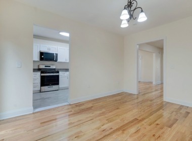 9130 Park Ln s dining rm