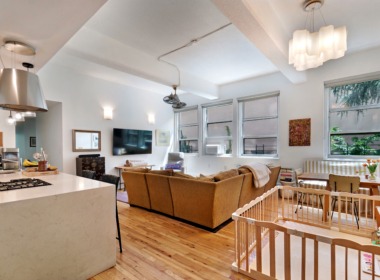 505 Court St ;2R lvrm full